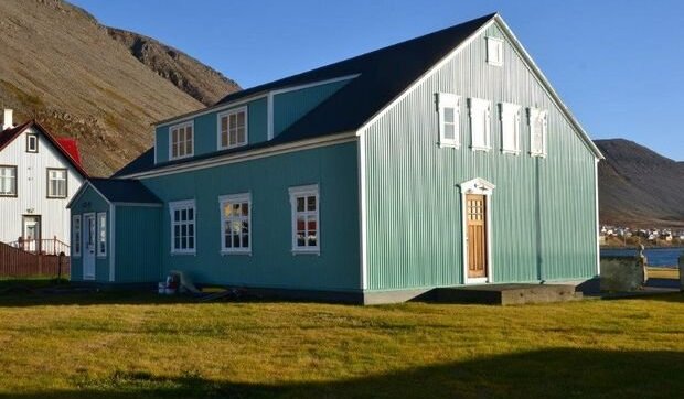 Ólafshús, Aðalstræti 5,  Patreksfirði. Byggt árið 1896. Mynd úr gagnagrunni Minjastofnunar Íslands.