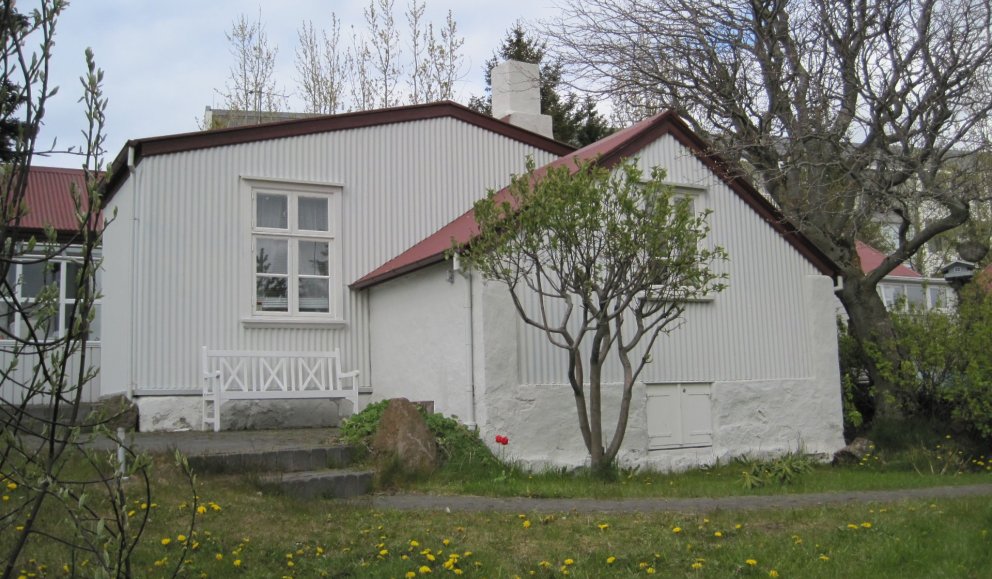 Tómasarhagi 16b