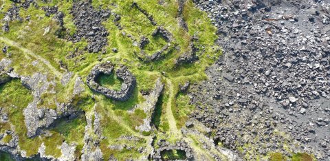 Rústir verstöðvarinnar á Selatanga á Reykjanesskaga